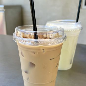 Laveta - Iced latte with oat milk - Coffee & Tea Near Me - Los Angeles, California Laveta - Iced latte with oat milk - Coffee & Tea Near Me - Los Angeles, California