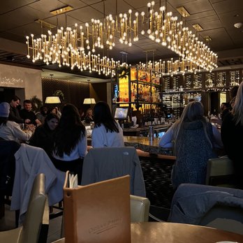 Ocean Prime - Nice bar area - Seafood Near Me - Boston, Massachusetts