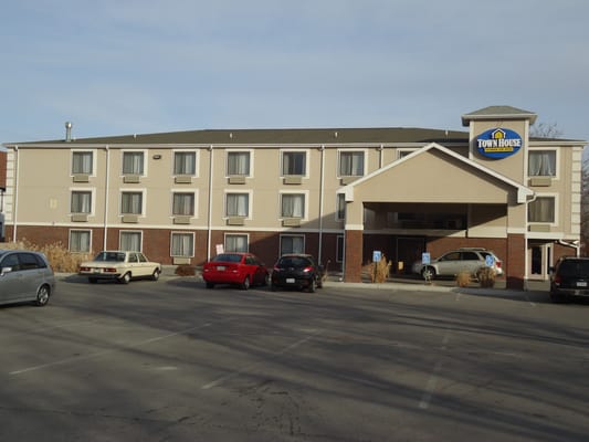 TownHouse Extended Stay Hotel Downtown by null