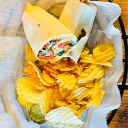 Crafty's Tap Room - Veggie wrap