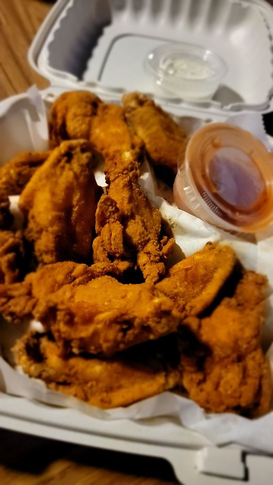 THE CORNER LOUNGE Updated September 2024 27 Photos & 46 Reviews