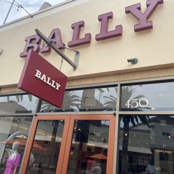 Citadel Outlets - Outlet Stores Near Me - Los Angeles, California