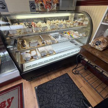 Half Moon Bay Bakery - Display 1 - Bakeries Near Me - Half Moon Bay, California