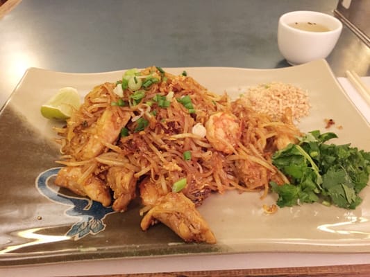 Café Saigon by null