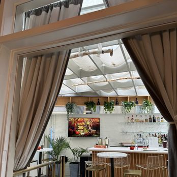 Café Georgetown - Back area - Coffee & Tea Near Me - Washington, DC, District of Columbia