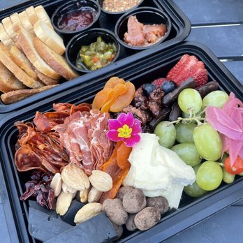 Cork & Knife - Small charcuterie to go - Wine Tasting Room Near Me - Clovis, California