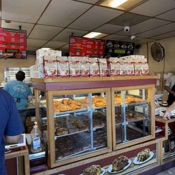 Old West Cinnamon Rolls - Bakeries Near Me - Pismo Beach, California Old West Cinnamon Rolls - Bakeries Near Me - Pismo Beach, California