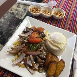 Lomo Saltado a Lo Pobre Lomo Saltado a Lo Pobre