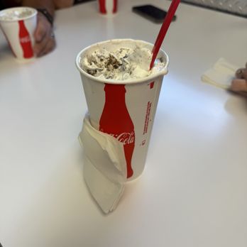 Shell's Ice Cream & Grill - Large hurricane - Ice Cream & Frozen Yogurt Near Me - Vevay, Indiana
