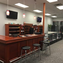 Premium E-Cigs & Vapor Shop - Our Shop & tasting bar