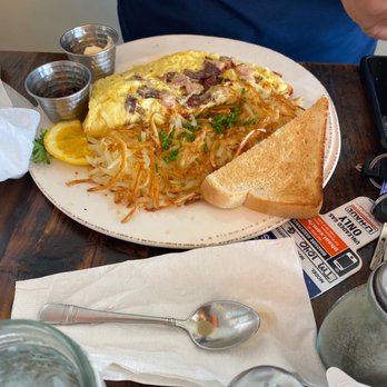Perky Beans Coffee & PB Cafe - Coffee & Tea Near Me - Leander, Texas Perky Beans Coffee & PB Cafe - Coffee & Tea Near Me - Leander, Texas