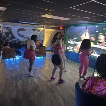Sugar Ray’s - Sports Bars Near Me - Humble, Texas