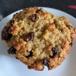 Mana Foods - What free oat raisin muffin, loaded with fruit!