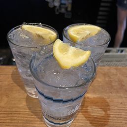 Vod sod... with lemons. Vod sod... with lemons.