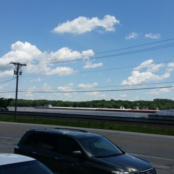 Big Dave & Holly's - Views of Mississippi River - American Near Me - Le Claire, Iowa