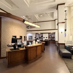 Hyatt Place - Lobby