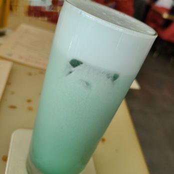 Palomar - Violet Fizz.. looks pretty, tastes contrary - Cocktail Bars Near Me - Portland, Oregon Palomar - Violet Fizz.. looks pretty, tastes contrary - Cocktail Bars Near Me - Portland, Oregon