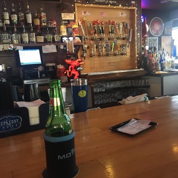 The Den - The bar - Sports Bars Near Me - Houston, Texas