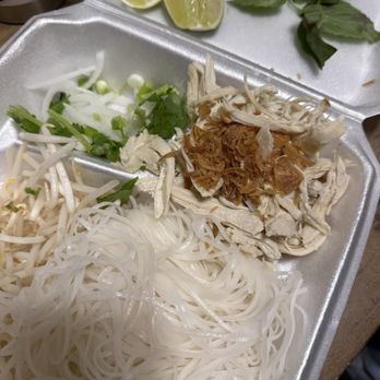 Pho 83 - P 8. Chicken Noodle Soup/ Phở Gà - Vietnamese Near Me - Newport News, Virginia Pho 83 - P 8. Chicken Noodle Soup/ Phở Gà - Vietnamese Near Me - Newport News, Virginia