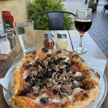 Putah Creek Cafe - Yummy Crust and Tons of Cheese! YAY!  :0) Italian Combination Pizza - Breakfast & Brunch Near Me - Winters, California