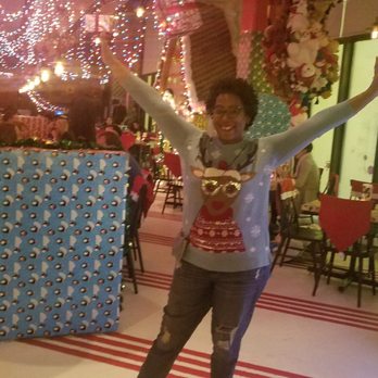 Miracle II Christmas pop-up - This girl, loves the holidays - Bars Near Me - Atlanta, Georgia