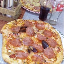Pizzeria San Remo - Pizza Salami mit Muscheln(Extrawunsch)