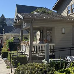 South Austin Lane