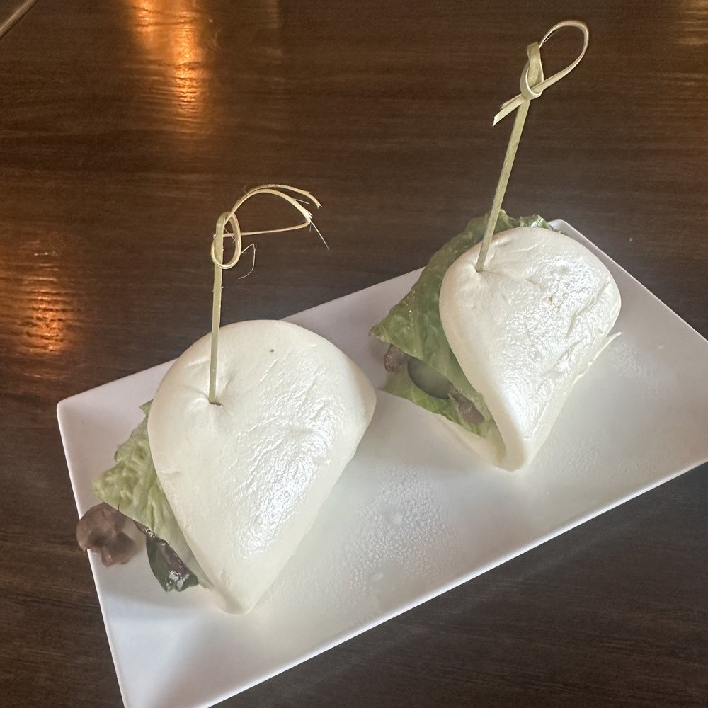 Bun with roast duck Bun with roast duck