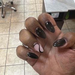 Gel almond Nails