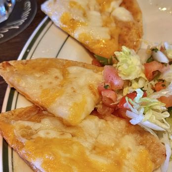 Las Palmas - Bean and Cheese Nachos - Mexican Near Me - Dallas, Texas