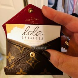Lola Saratoga - Louis Vuitton!