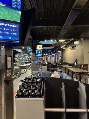 TopGolf by null