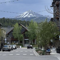 Roxy's Market and Deli - Great view from the market