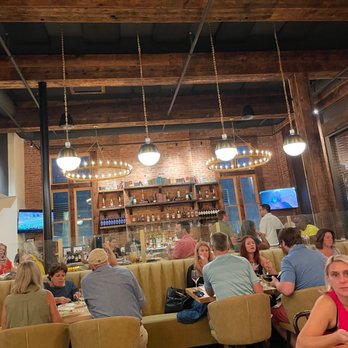 Gia Mia - Bar area - Italian Near Me - Naperville, Illinois Gia Mia - Bar area - Italian Near Me - Naperville, Illinois