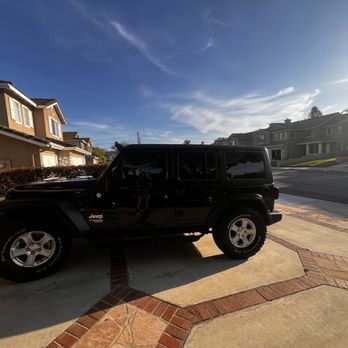 Deluxe Shine Mobile Detail - Exterior of car - Auto Detailing Near Me Deluxe Shine Mobile Detail - Exterior of car - Auto Detailing Near Me