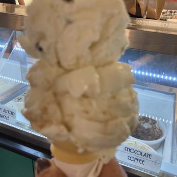 King's Homemade Ice Cream - Cookie dough and butter brickle - Ice Cream & Frozen Yogurt Near Me - Milton, Delaware