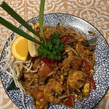 Chiang Rai Thai Kitchen and Bar - Pad Thai with shrimps - Thai Near Me - Markham, Ontario Chiang Rai Thai Kitchen and Bar - Pad Thai with shrimps - Thai Near Me - Markham, Ontario