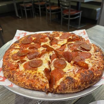 Canadian Pizza - Pepperoni Medium - Pizza Near Me - Long Beach, California