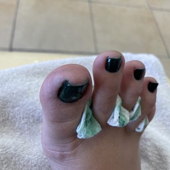 J&J Nails Spa - Toe nails unshaped and color outside the lines - Nail Salons Near Me - Gardena, California J&J Nails Spa - Toe nails unshaped and color outside the lines - Nail Salons Near Me - Gardena, California