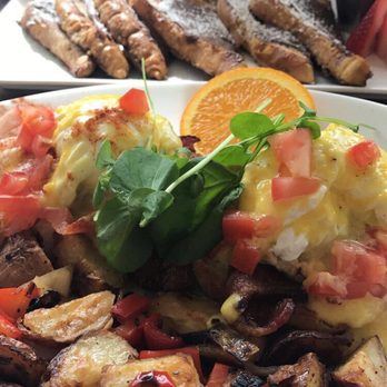 Cinema Grill - Nutella French Toast and Crab Cake Bacon Benedict - Comfort Food Near Me - Alameda, California Cinema Grill - Nutella French Toast and Crab Cake Bacon Benedict - Comfort Food Near Me - Alameda, California