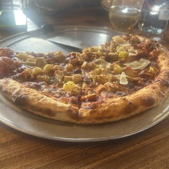 Social Pie - Pizza Near Me - Dallas, Texas