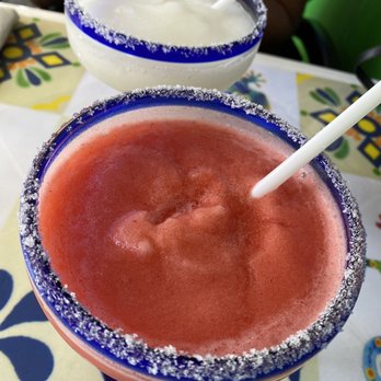 La Mexicanada Restaurant - Strawberry & lime margaritas - Mexican Near Me - Bradford, Ontario