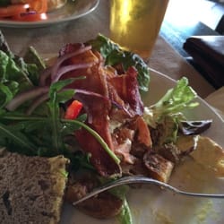 Stallen Galleri og Cafe - Club Sandwich og en halvliter.