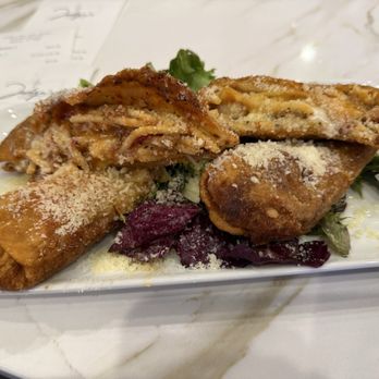 Jordyn's Soul Cafe - Spaghetti eggrolls - Comfort Food Near Me - Houston, Texas
