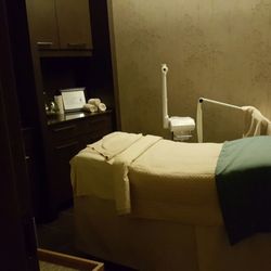 The Golden Nugget Spa - One of many relaxing treatment rooms