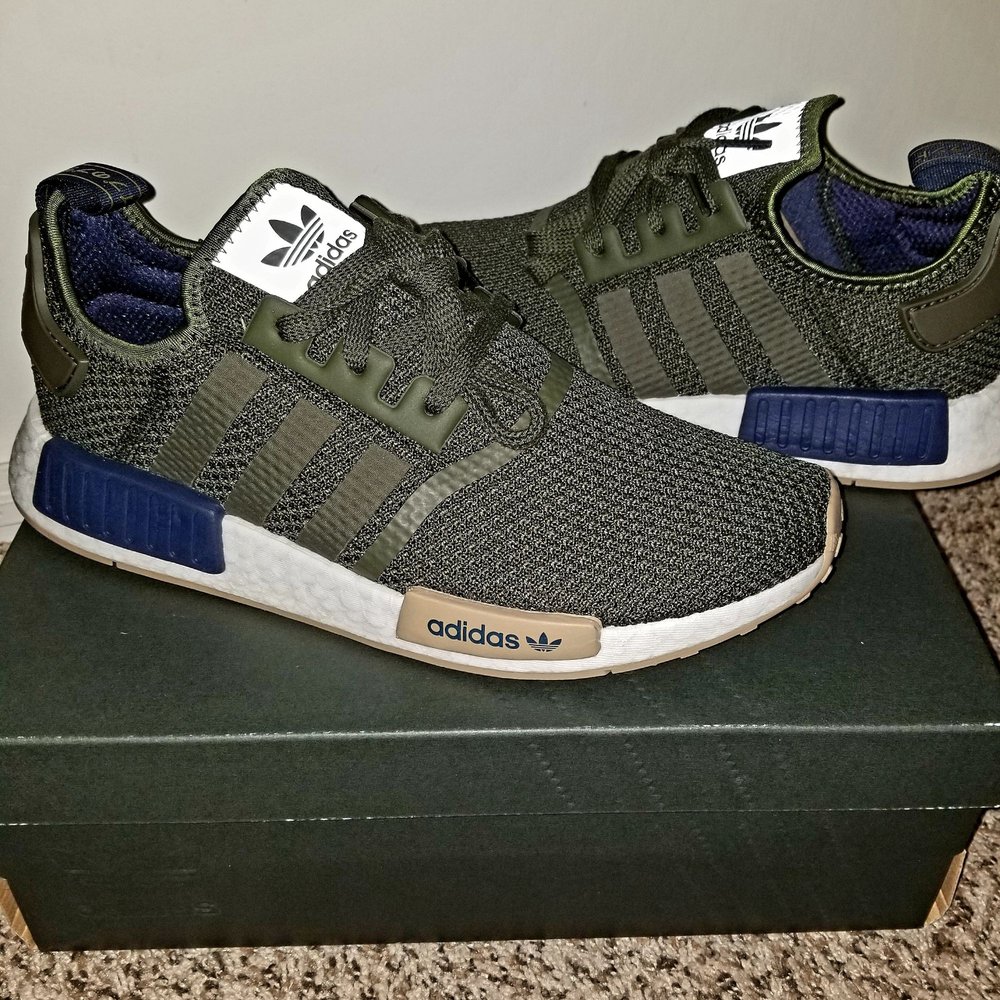 Champs Sports 18 Reviews Sporting Goods 163 Sun Champs Sports 18 Reviews Sporting Goods 163 Sun