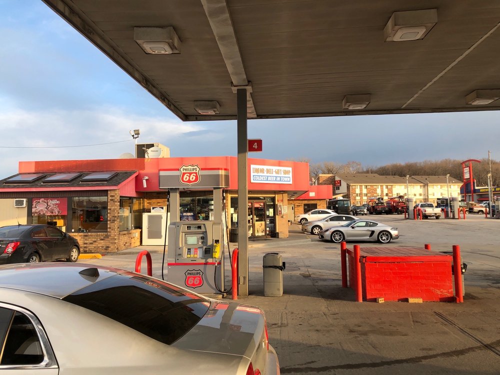 SNAPPY STORE Updated October 2024 1910 Armour Rd, Kansas City, Missouri Gas Stations