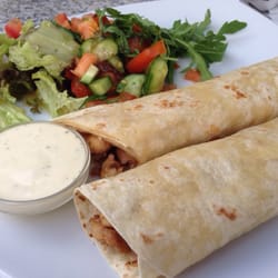 Eetcafé Babylon - Tavuk Durum (Chicken wrap)