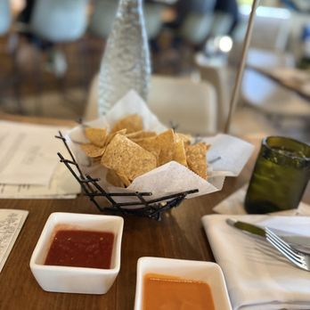 Sueño Coctelería Mexicana - Chips and salsa - Mexican Near Me - Richardson, Texas Sueño Coctelería Mexicana - Chips and salsa - Mexican Near Me - Richardson, Texas