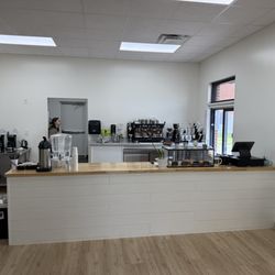 Garage Coffee Roastery & Cafe - Counter